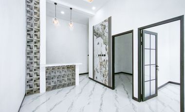 Rumah 8 Menit ke Mall Ciputra Cibubur SHM Dibantu KPR J-41799