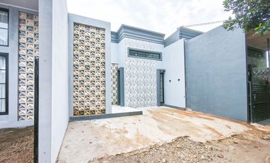 Rumah 8 Menit ke Mall Ciputra Cibubur SHM Dibantu KPR J-41799