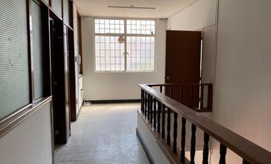 oficina en arriendo en la ceiba. Cod A105558