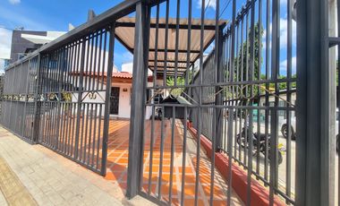 COD. 617 - SE VENDE CASA - BARRIO: FLORENCIA I