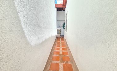 COD. 617 - SE VENDE CASA - BARRIO: FLORENCIA I