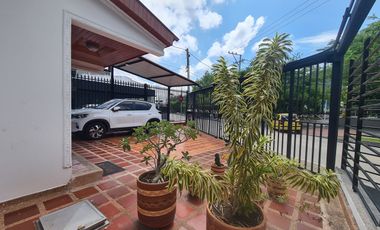 COD. 617 - SE VENDE CASA - BARRIO: FLORENCIA I