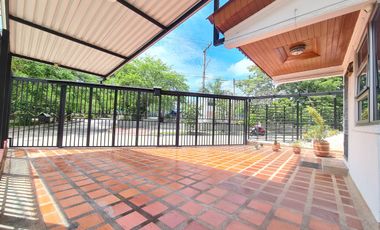 COD. 617 - SE VENDE CASA - BARRIO: FLORENCIA I