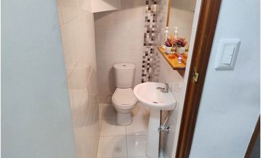 casa en venta en prados de sabaneta. Cod V214563