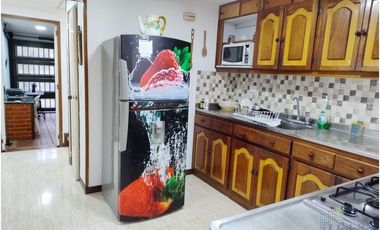 casa en venta en prados de sabaneta. Cod V214563