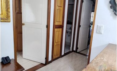 casa en venta en prados de sabaneta. Cod V214563