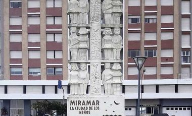 Semipiso en venta en Miramar
