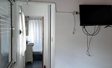 EXCELENTE CASA CON GRAN FONDO LIBRE