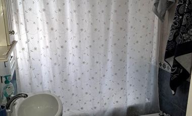 EXCELENTE CASA CON GRAN FONDO LIBRE