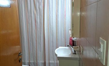 EXCELENTE CASA CON GRAN FONDO LIBRE