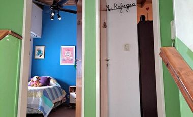 EXCELENTE CASA CON GRAN FONDO LIBRE