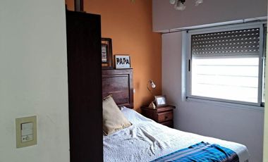 EXCELENTE CASA CON GRAN FONDO LIBRE