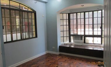 House for rent in Cebu City, Silver Hills 3-br with balconies & view of the city