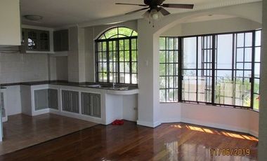 House for rent in Cebu City, Silver Hills 3-br with balconies & view of the city