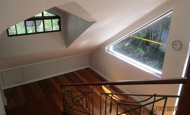House for rent in Cebu City, Silver Hills 3-br with balconies & view of the city