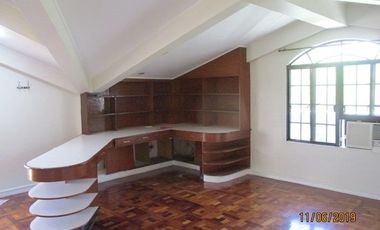 House for rent in Cebu City, Silver Hills 3-br with balconies & view of the city