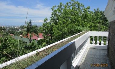House for rent in Cebu City, Silver Hills 3-br with balconies & view of the city
