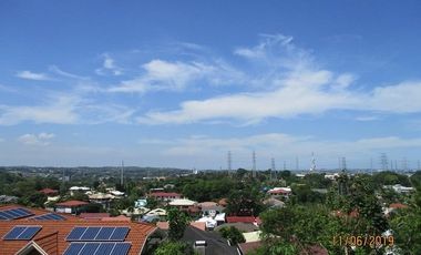 House for rent in Cebu City, Silver Hills 3-br with balconies & view of the city