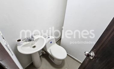 oficina en arriendo en  calle larga. Cod A67236
