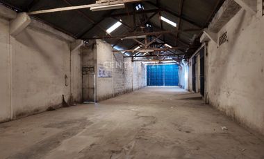 Gudang Luas Bangunan 1800 M Akses Mudah Di RR Selatan