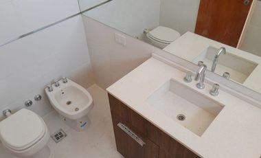 Departamento en Alquiler de 3 ambientes c/cochera en Lomas de Zamora