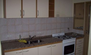 VENTA DEPTO DE 2 AMB CON COCHERA