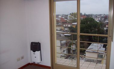 VENTA DEPTO DE 2 AMB CON COCHERA