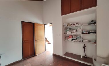 casa en venta en villa rosario. Cod V25514