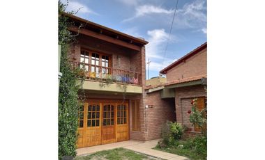 Casa en venta- Barrio Poeta Lugones - Córdoba