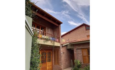 Casa en venta- Barrio Poeta Lugones - Córdoba