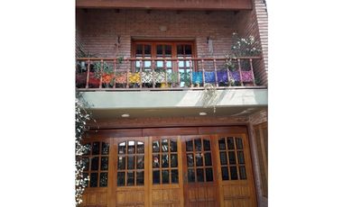 Casa en venta- Barrio Poeta Lugones - Córdoba