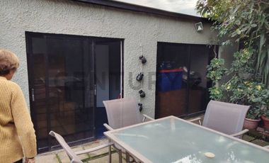 Hermosa y gran casa en condominio la Reina Alta