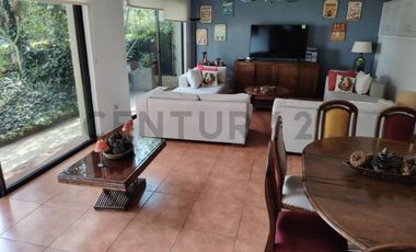 Hermosa y gran casa en condominio la Reina Alta