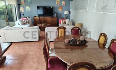 Hermosa y gran casa en condominio la Reina Alta