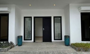 DIJUAL RUMAH BAGUS, MODERN at Jl BUNGA CEMPAKA, CIPETE, JAKSEL