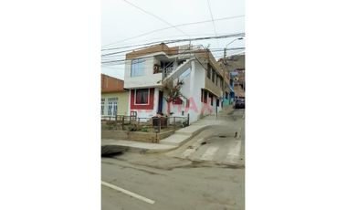 Venta De Casa Con 4 Depas Con Ingreso Independiente - Ventanilla