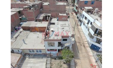 Venta De Casa Con 4 Depas Con Ingreso Independiente - Ventanilla