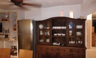EN VENTA CASA EN ACAPULCO PIE DE LA CUESTA A UNOS METROS DE LA PLAYA
