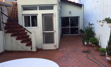 Venta casa 4 ambientes zona Villa Lynch