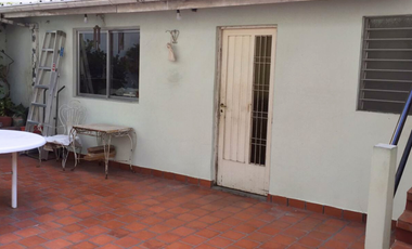 Venta casa 4 ambientes zona Villa Lynch