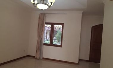 Disewakan Rumah Dalam Compound di Cipete Jakarta Selatan