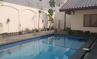 Disewakan Rumah Dalam Compound di Cipete Jakarta Selatan