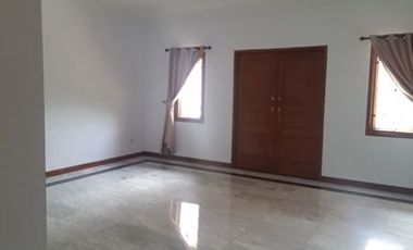 Disewakan Rumah Dalam Compound di Cipete Jakarta Selatan