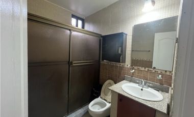 SEA Confiable Vende Hermosa Casa en Llanos de Curundu