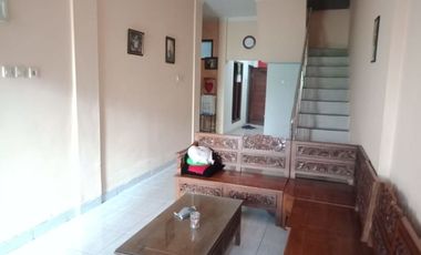 Dijual Rumah Luas 2 Lantai Tengah Kota Dekat Xt Square Yogya