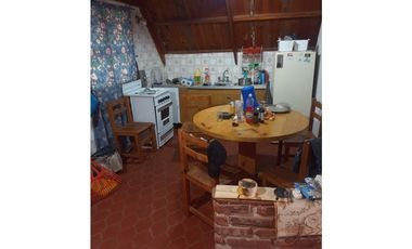 Se vende casa alpina playa los lobos