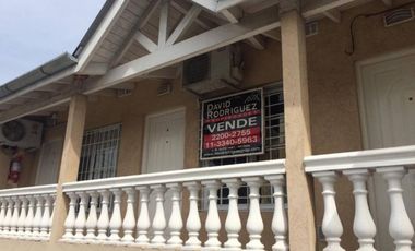VENTA - DEPARTAMENTO DE 2 AMBIENTES CON ENTREPISO - MORON