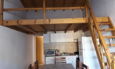 VENTA - DEPARTAMENTO DE 2 AMBIENTES CON ENTREPISO - MORON