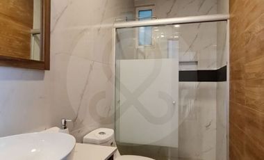 Casa en condominio en venta en Del Valle Centro