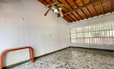casa en venta en la riviera. Cod V4881